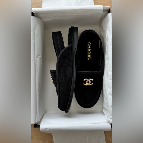 Chanel asking back loafers - Picture 5 of 9